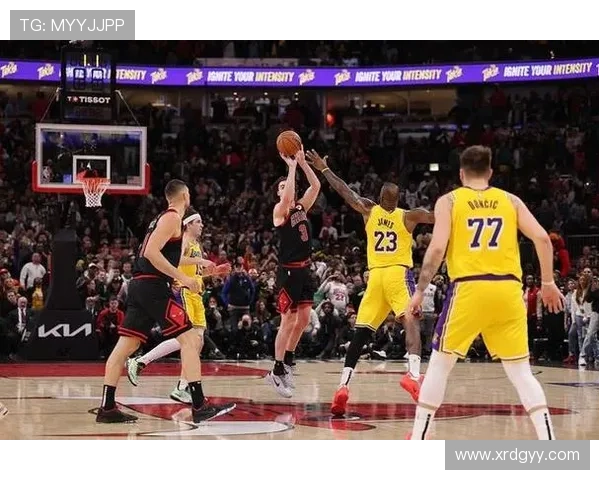 [NBA]吉迪超远三分压哨绝杀 公牛主场逆转湖人.